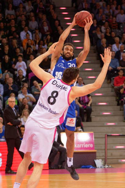 定性意义的 定性意义的