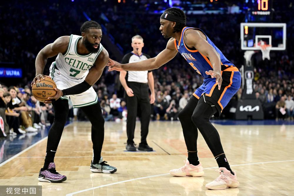 球员们仍然 球员们仍然